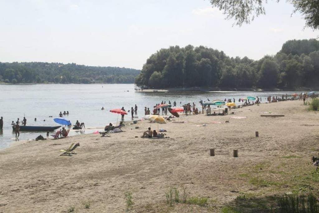 Вилла Danube Fairy Futog Экстерьер фото
